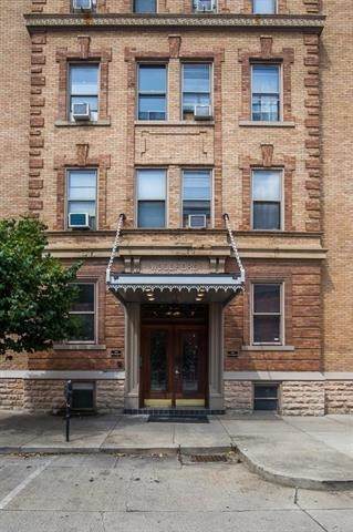 303 Greenup Street - Photo 1