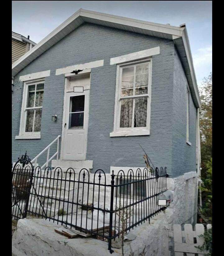 916 Western Avenue - Photo 1