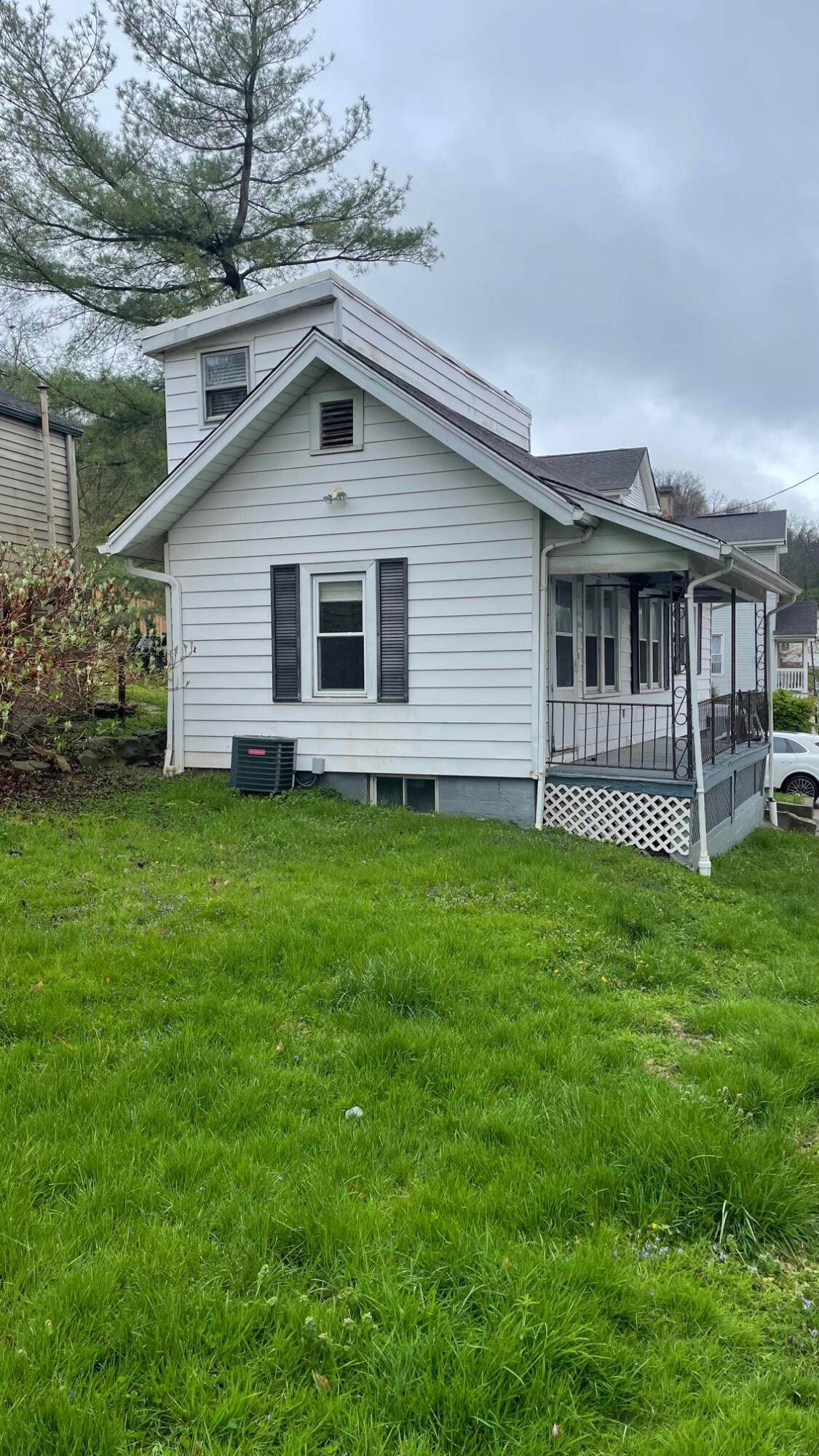 1311 Hazen Street - Photo 1