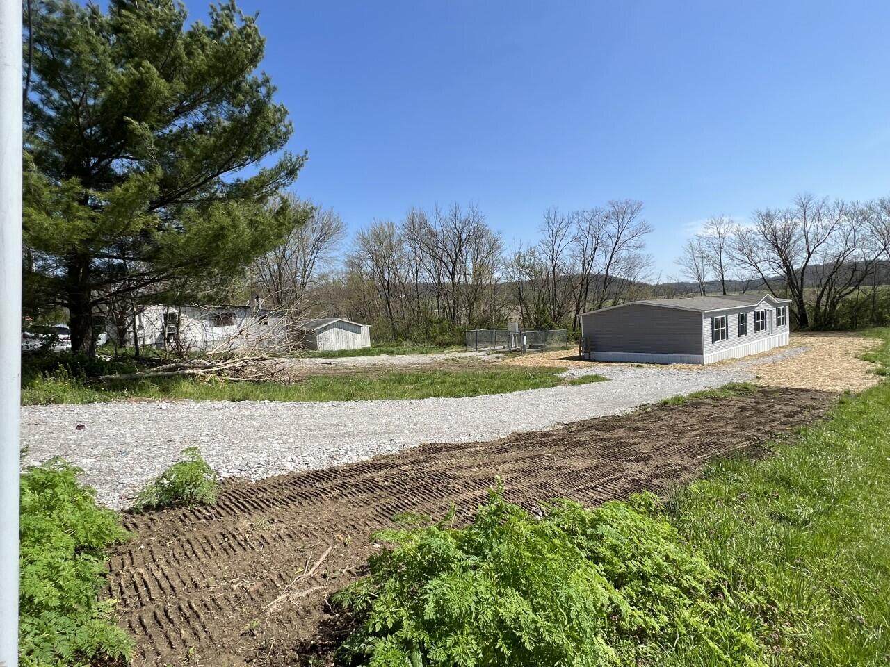 107 Hawthorne Street - Photo 1