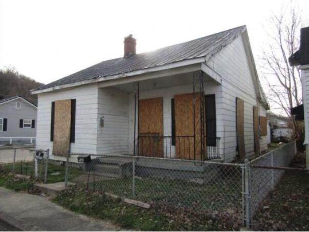 523 Florence Street - Photo 1