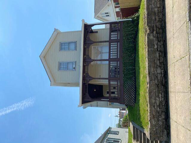 206 3rd Avenue - Photo 1