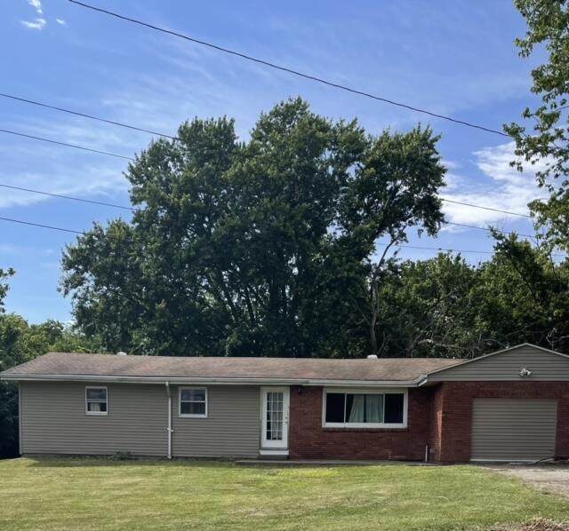 3935 Thomas Drive - Photo 1