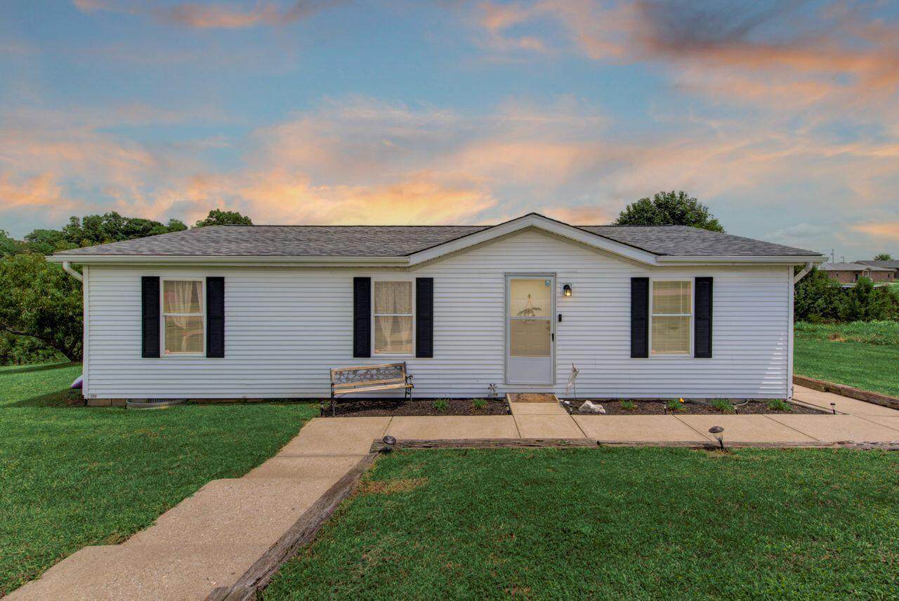 88 Cardinal Drive - Photo 1