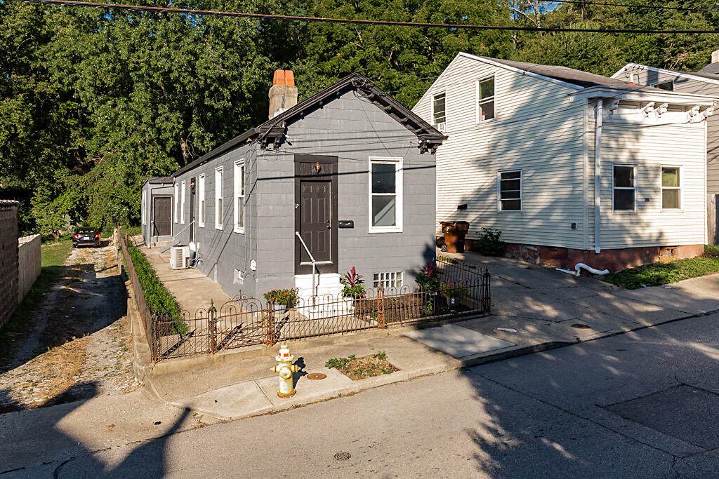 861 Crescent Avenue - Photo 1