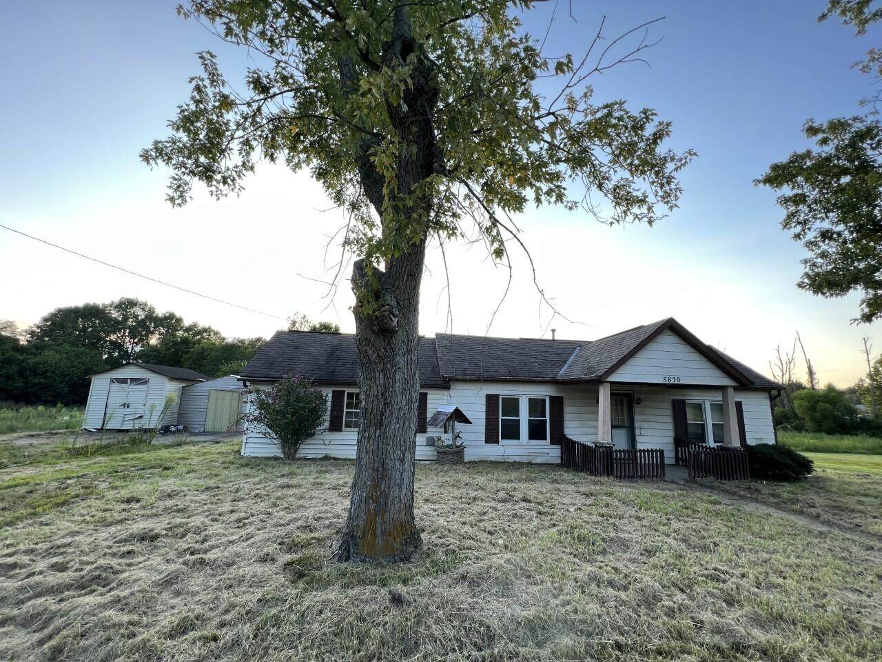 5870 Folsom Jonesville Road - Photo 1