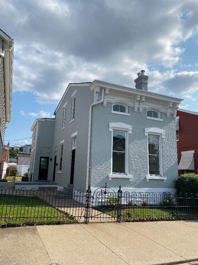 328 Hodge Street - Photo 1