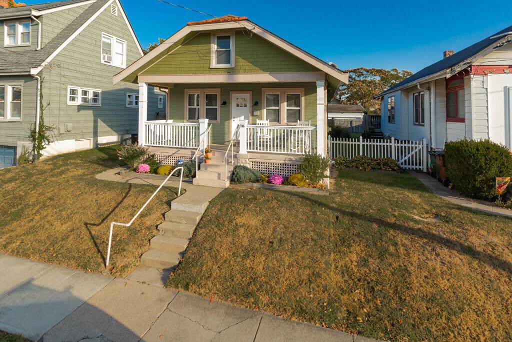 706 21st Street - Photo 1