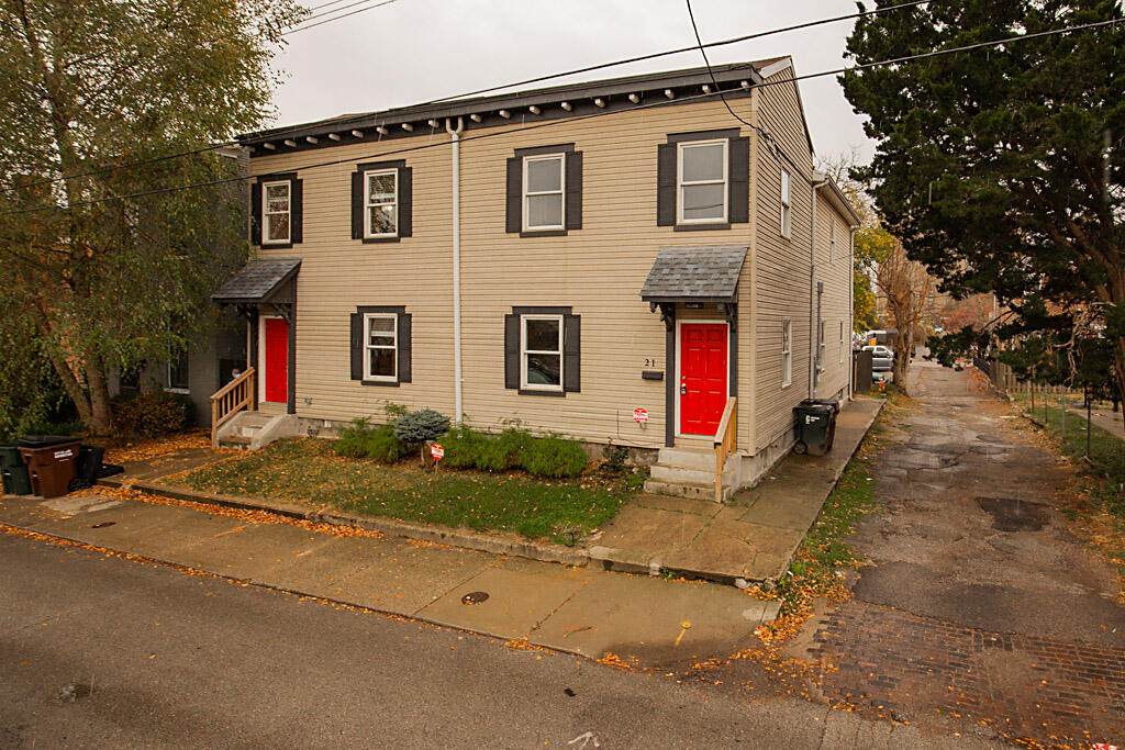 21 E 9th Street - Photo 1