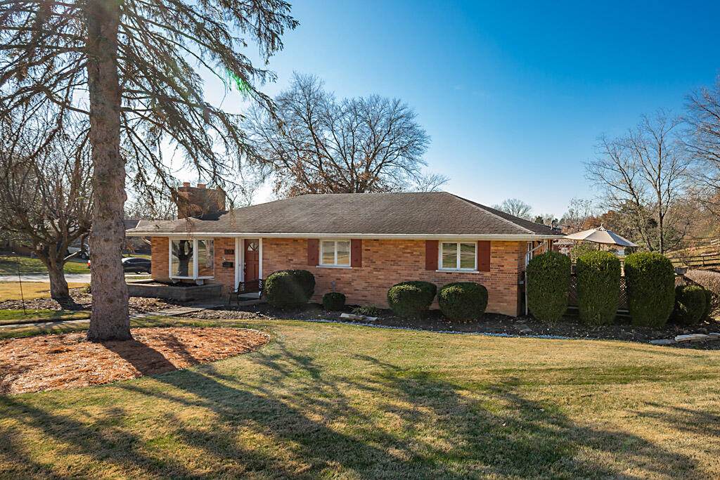 129 Basswood Circle - Photo 1