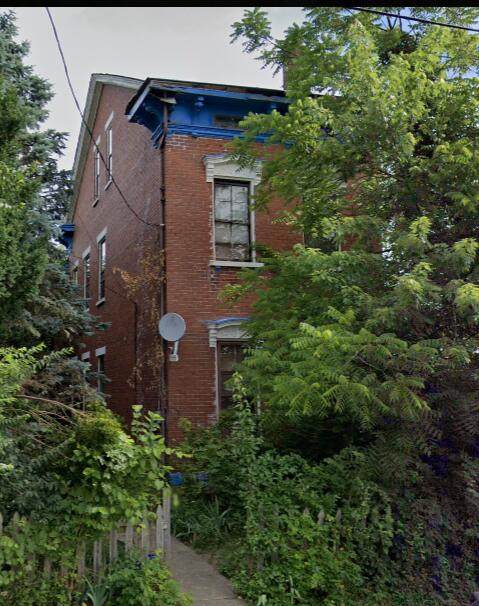 704 16th Street - Photo 1