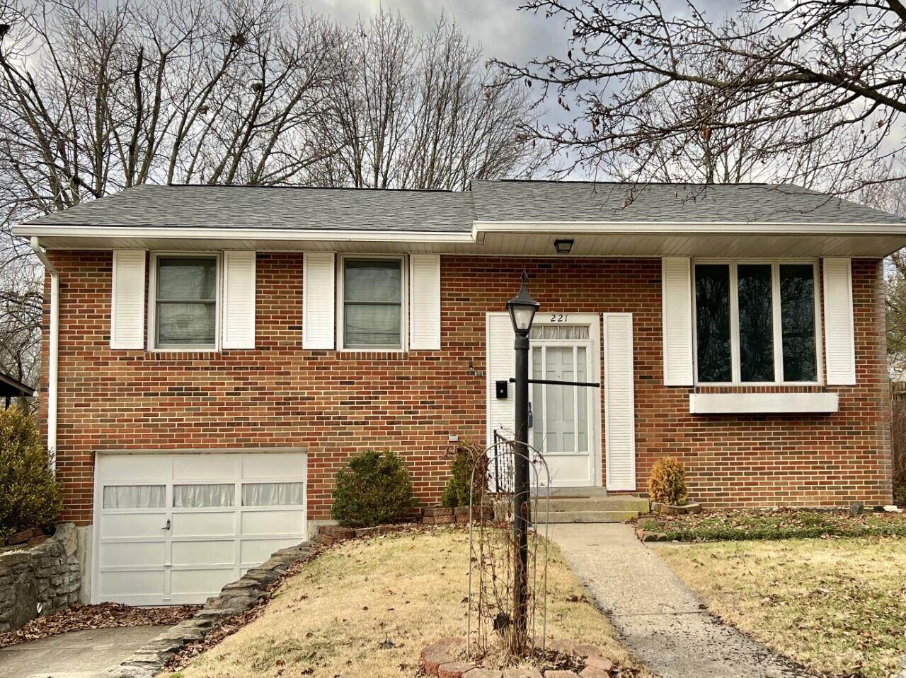 221 Caldwell Drive - Photo 1