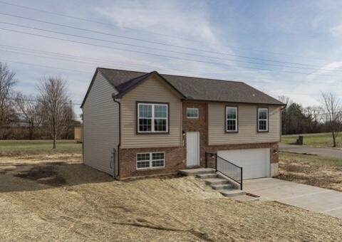 101 Summerfield Drive - Photo 1