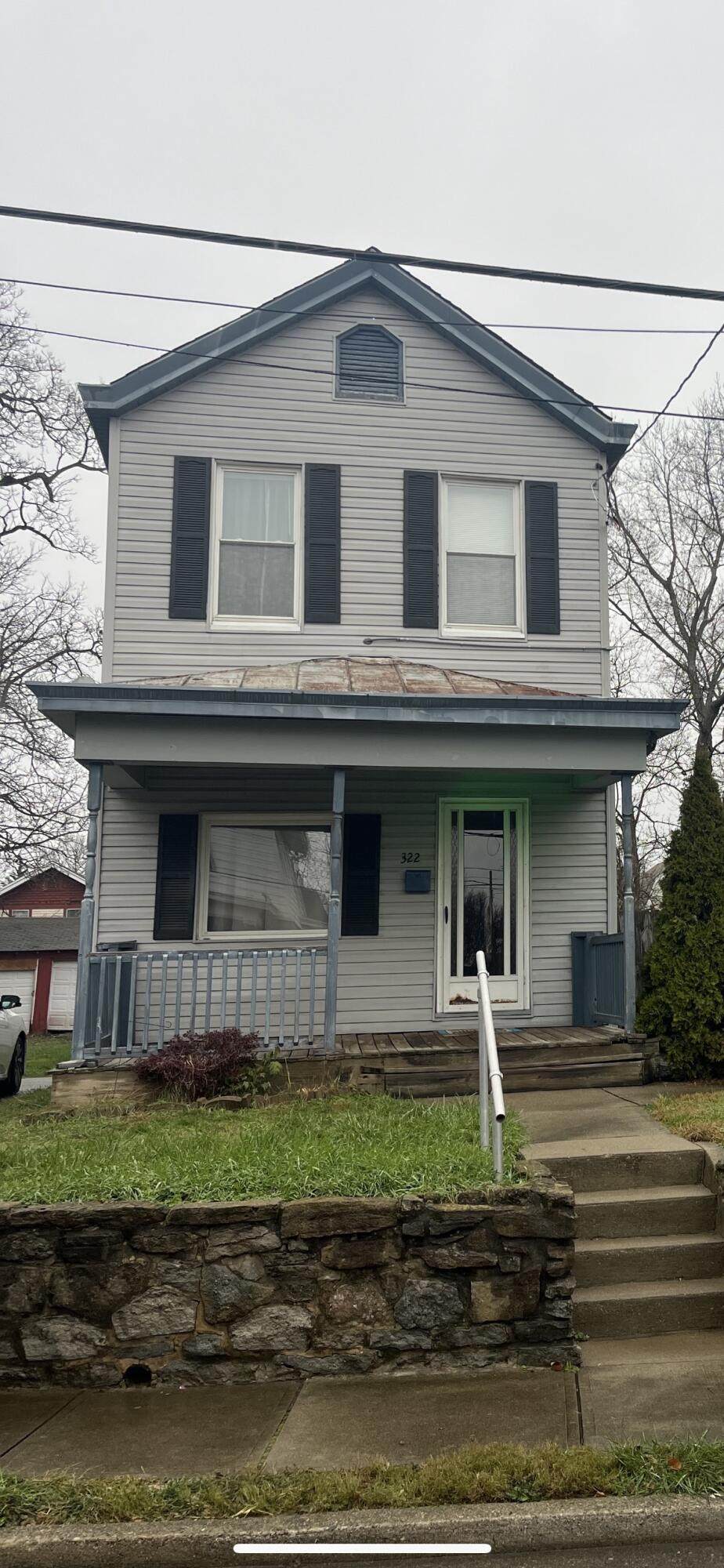 322 42nd Street - Photo 1