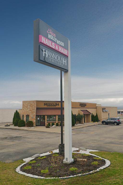 7911 Mall Road - Photo 1