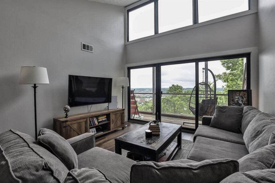 111 Winding Way - Photo 1