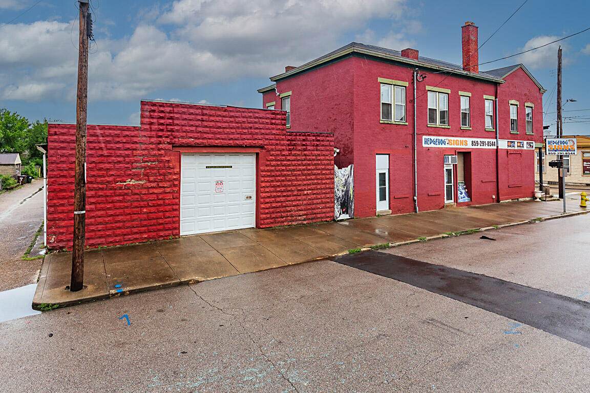 402 11th Street - Photo 1