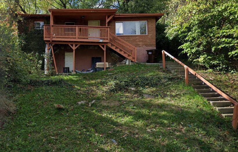 619 Edgecliff Street - Photo 1