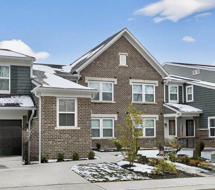 618 Foxhill Drive - Photo 1