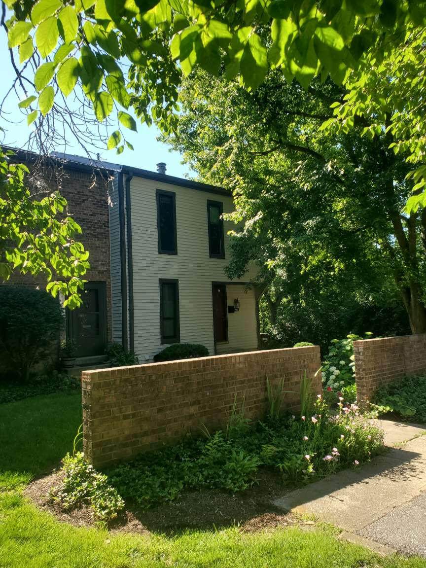 912 Ravine Drive - Photo 1