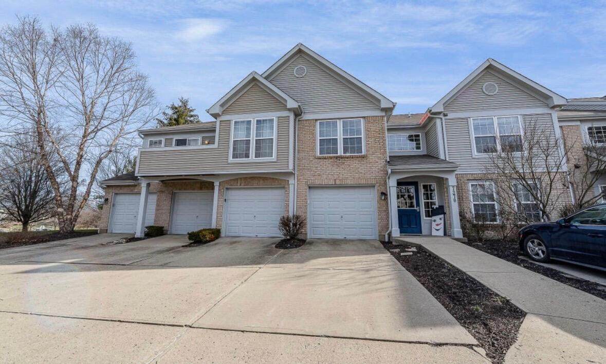 7370 Ridge Edge Court - Photo 1