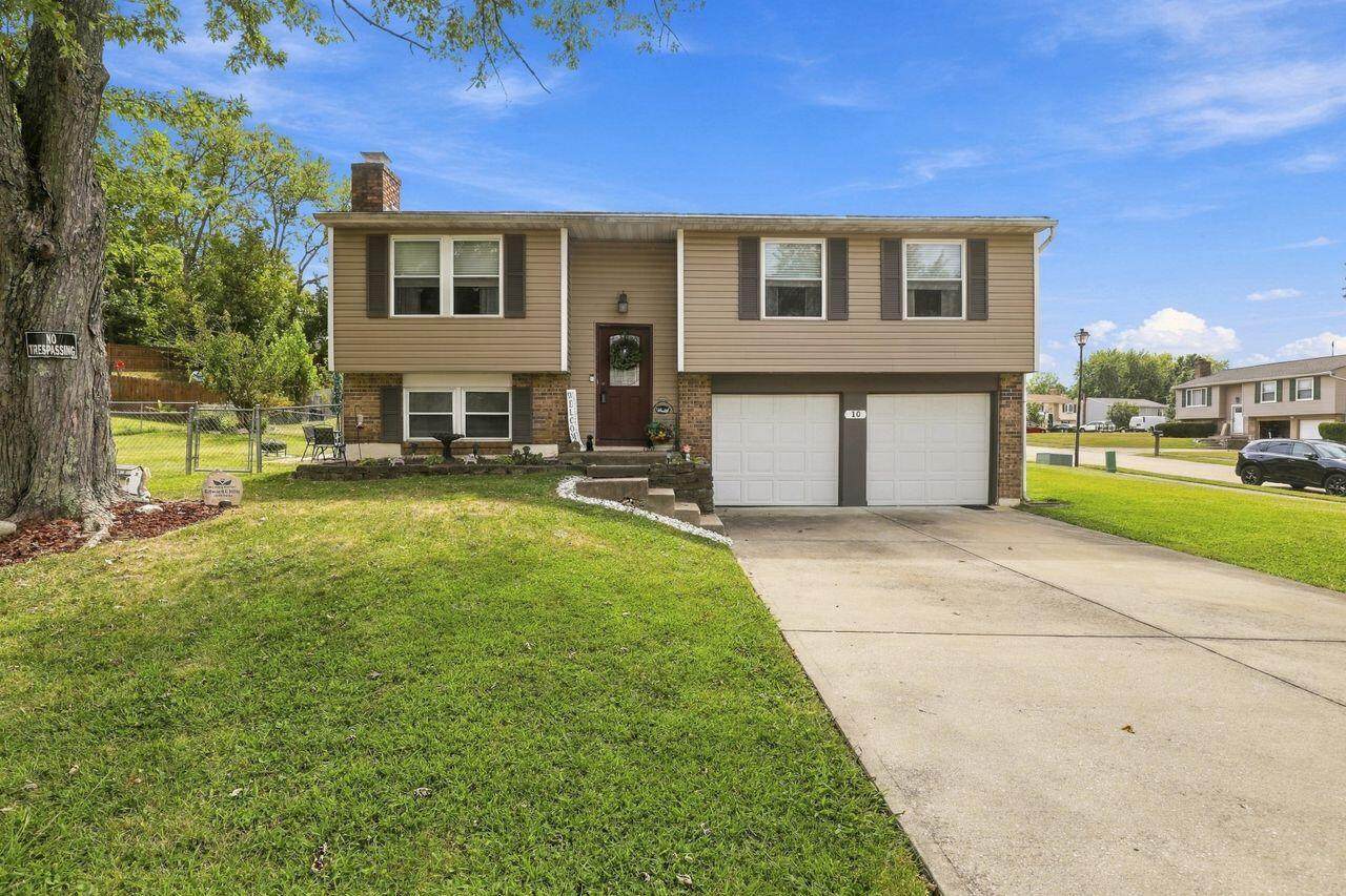 10 Fairlawn - Photo 1