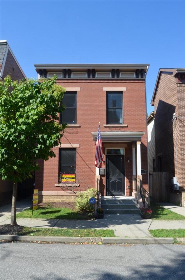 920 Hamlet - Photo 1
