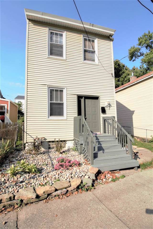 383 Altamont - Photo 1