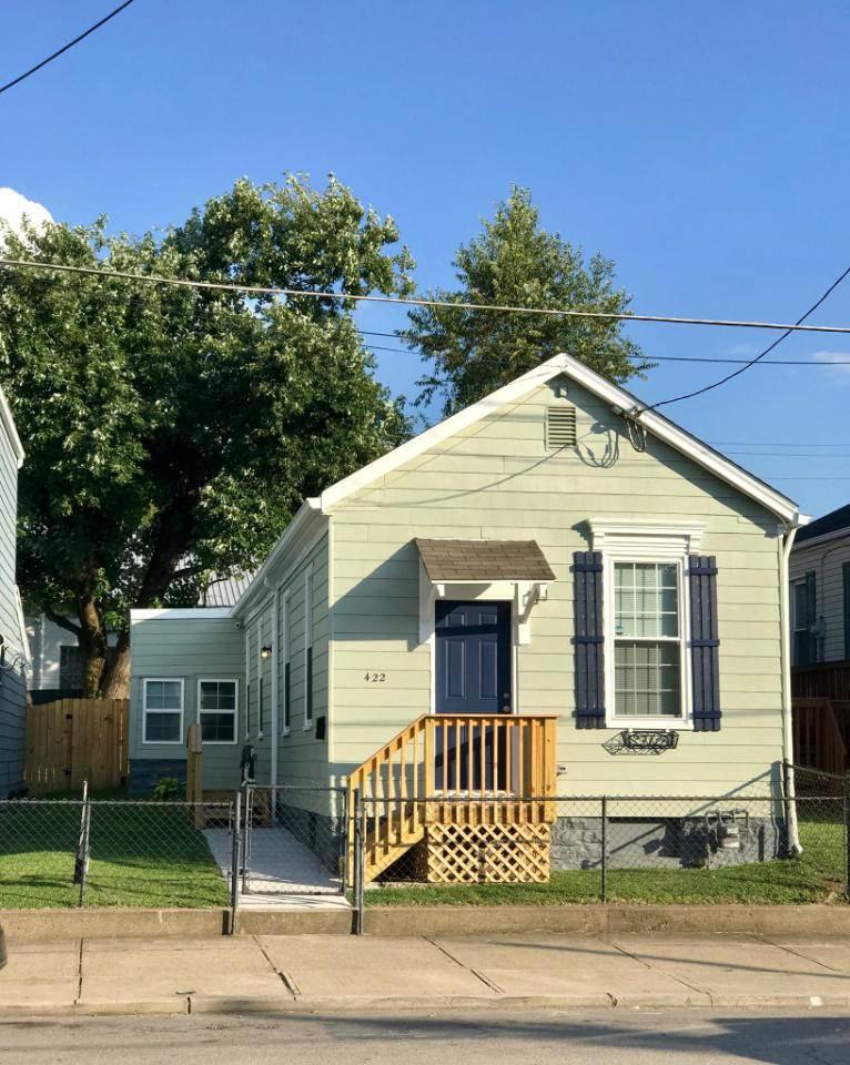 422 12th Street - Photo 1