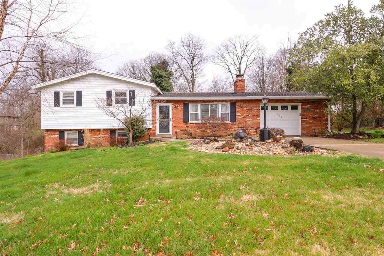 710 Vincent Drive - Photo 1