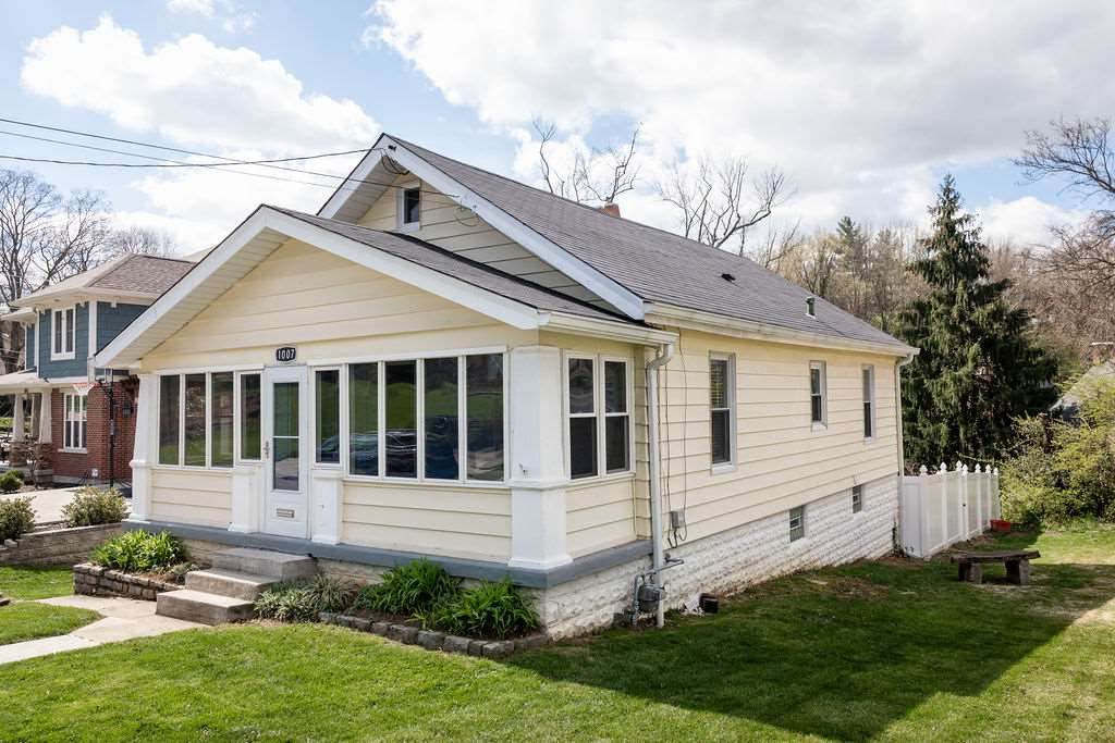1007 Altavia Avenue - Photo 1
