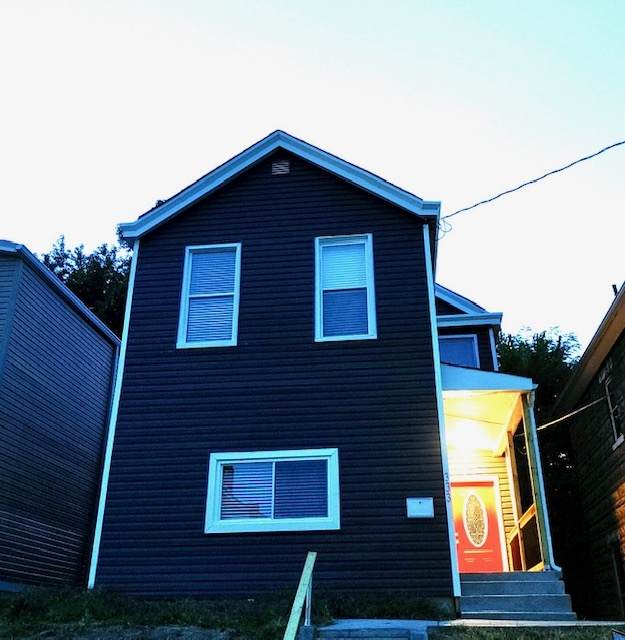 333 4 Avenue - Photo 1