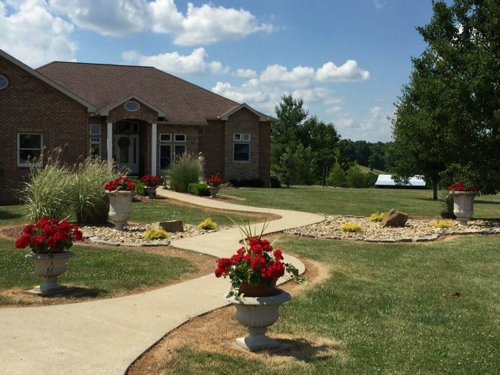 7155 Bridgeport Rd. - Photo 1