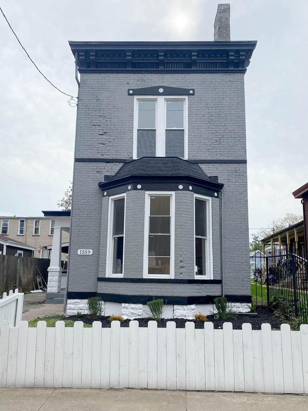 1559 Banklick Street - Photo 1