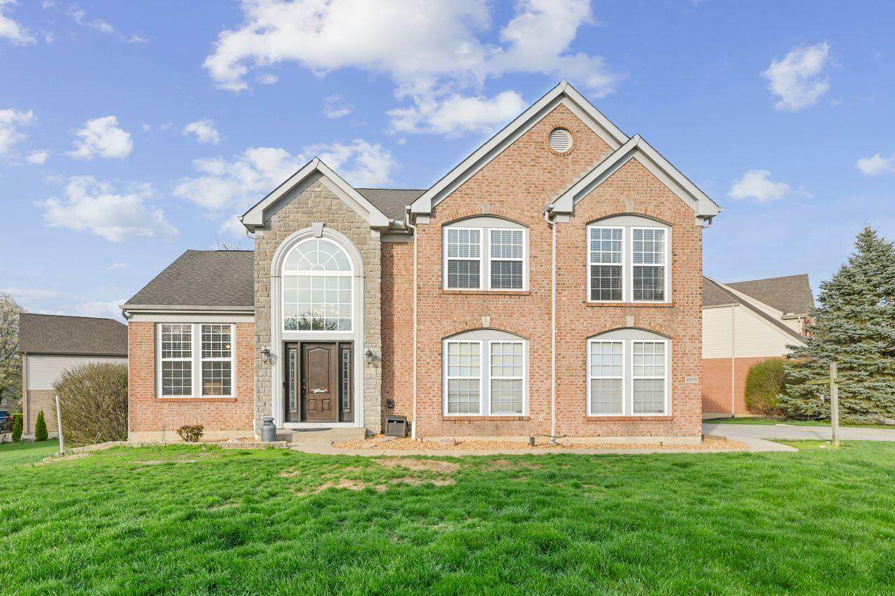 10070 Cedarwood Drive - Photo 1