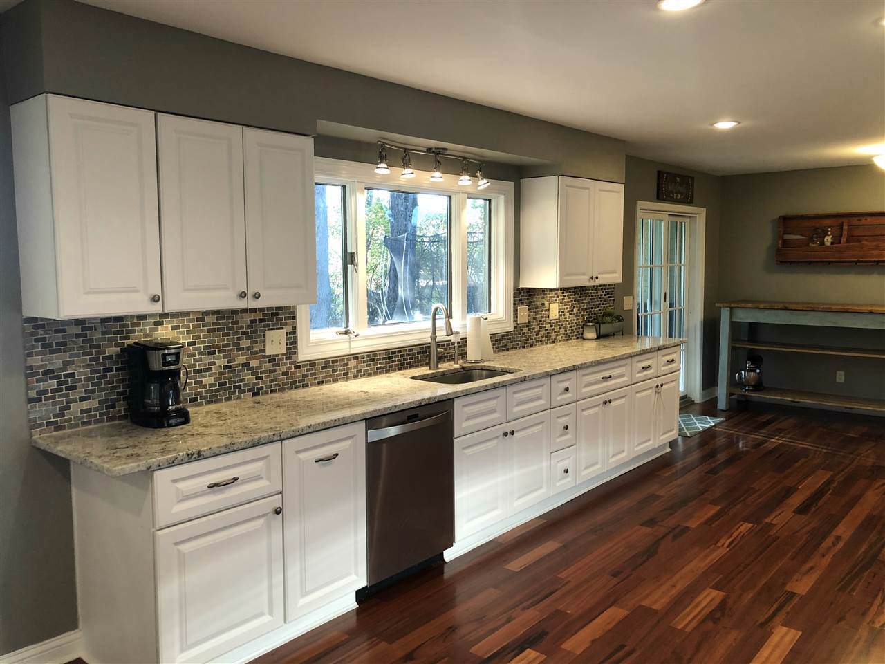 3912 Narrows - Photo 1