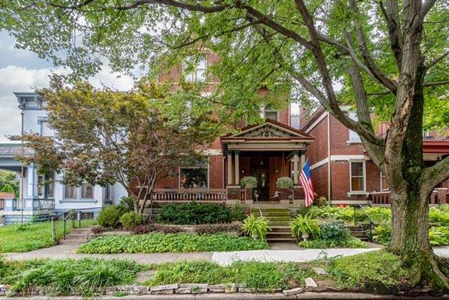 324 Overton - Photo 1