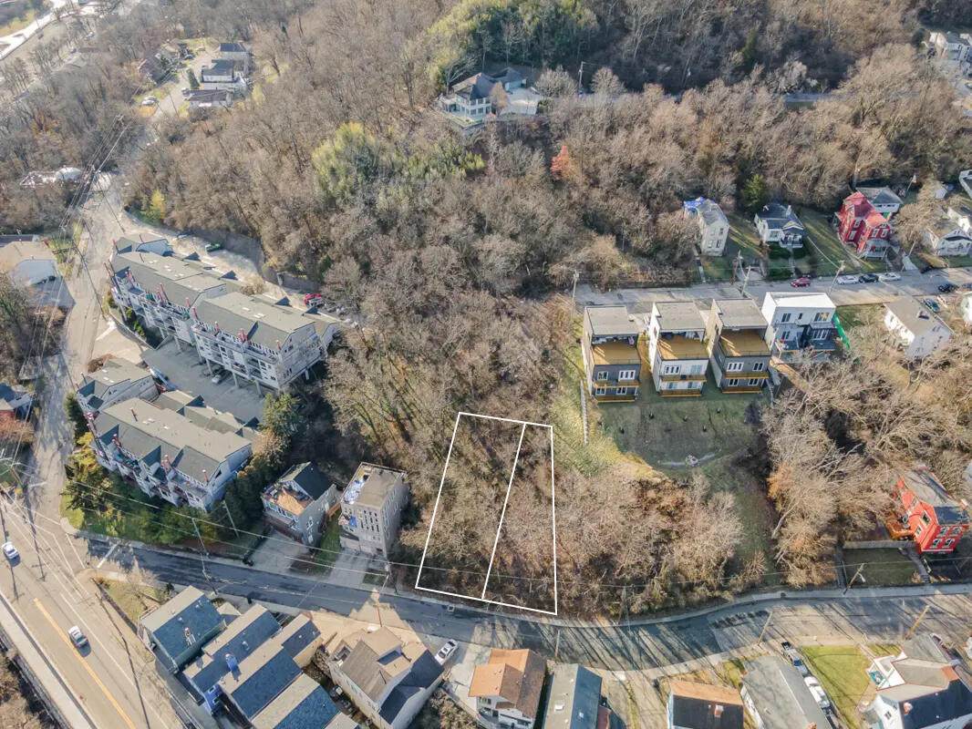 921-925 Spring Street - Photo 1