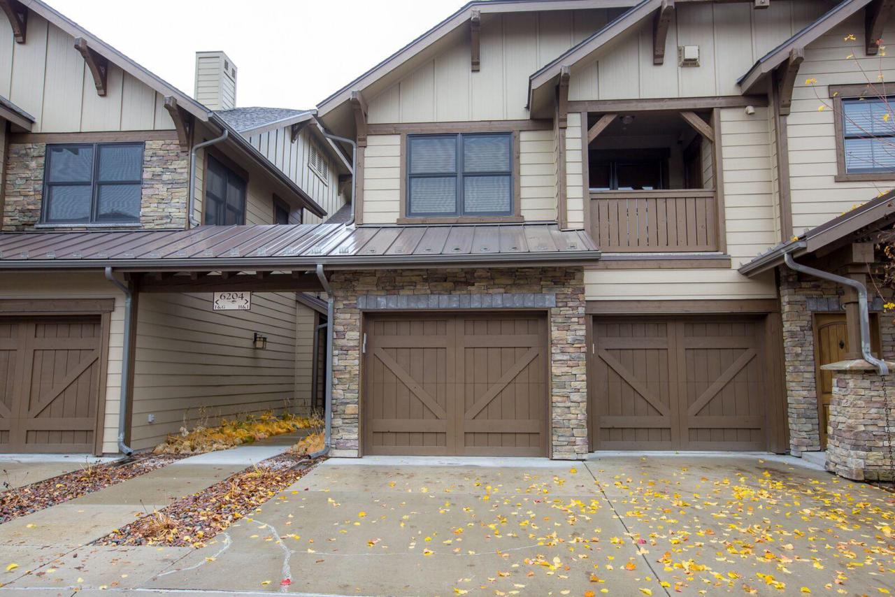 6204 Monterra Avenue - Photo 1