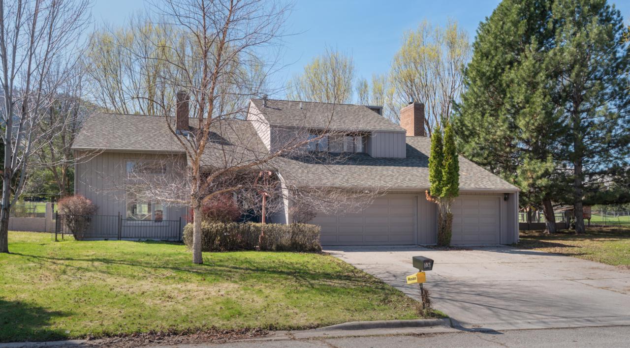 103 Rolling Green Place - Photo 1