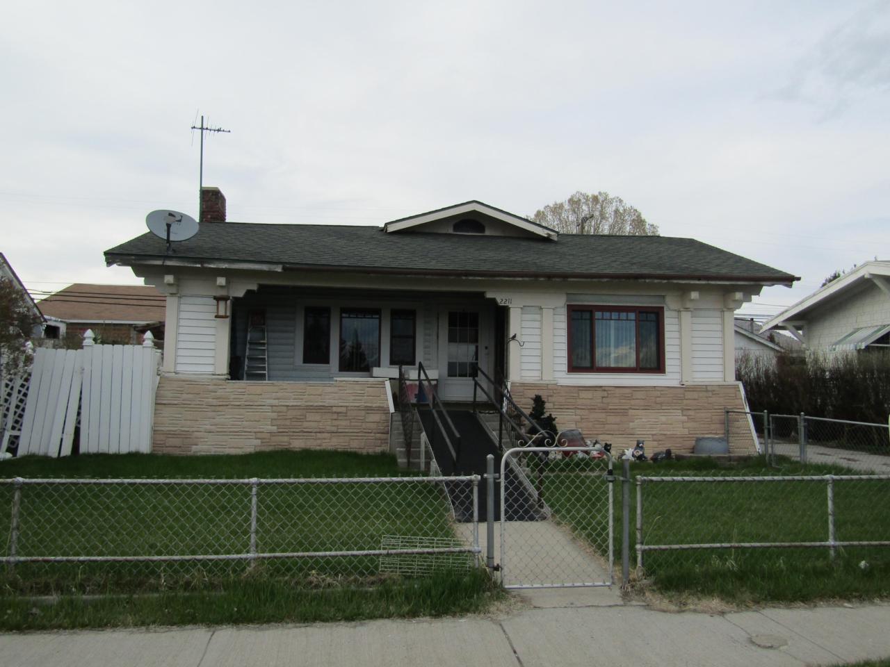 2211 Harvard Avenue - Photo 1