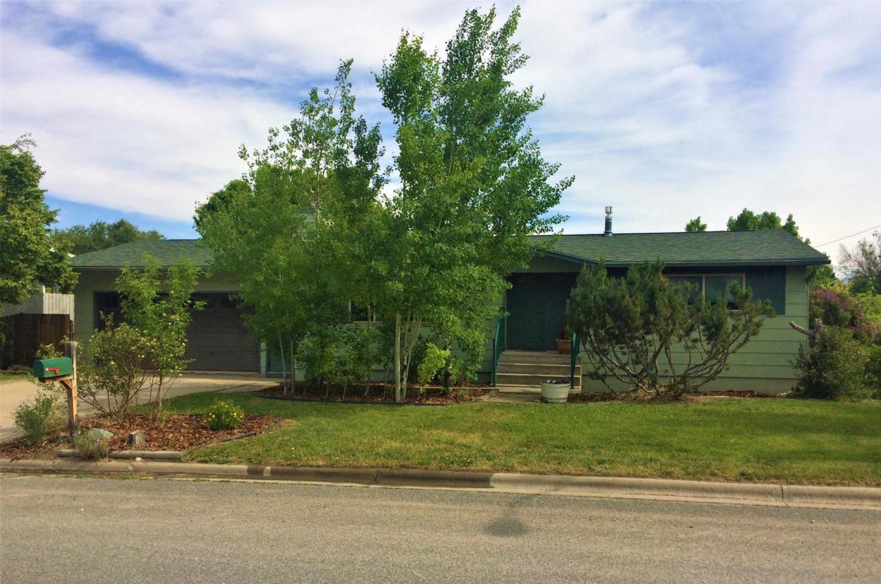1502 Peosta Avenue - Photo 1