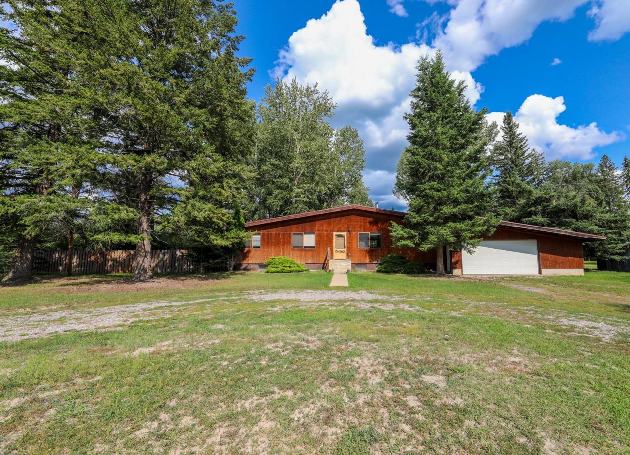 425 Ezy Drive - Photo 1