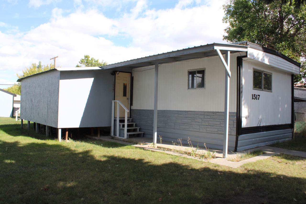 1517 13th Avenue - Photo 1