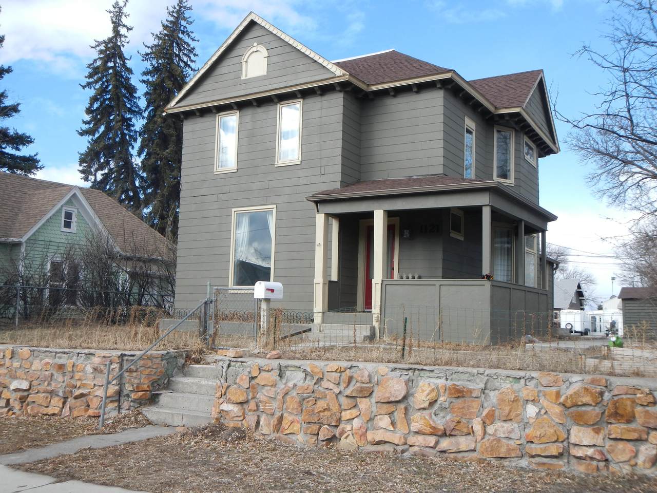 1121 7th Avenue - Photo 1