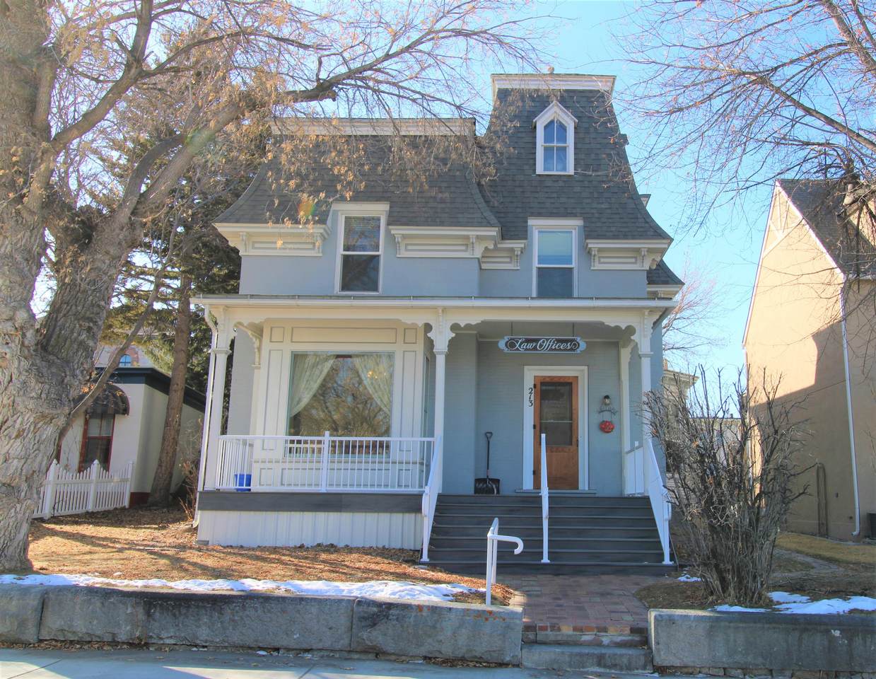 213 5th Avenue - Photo 1