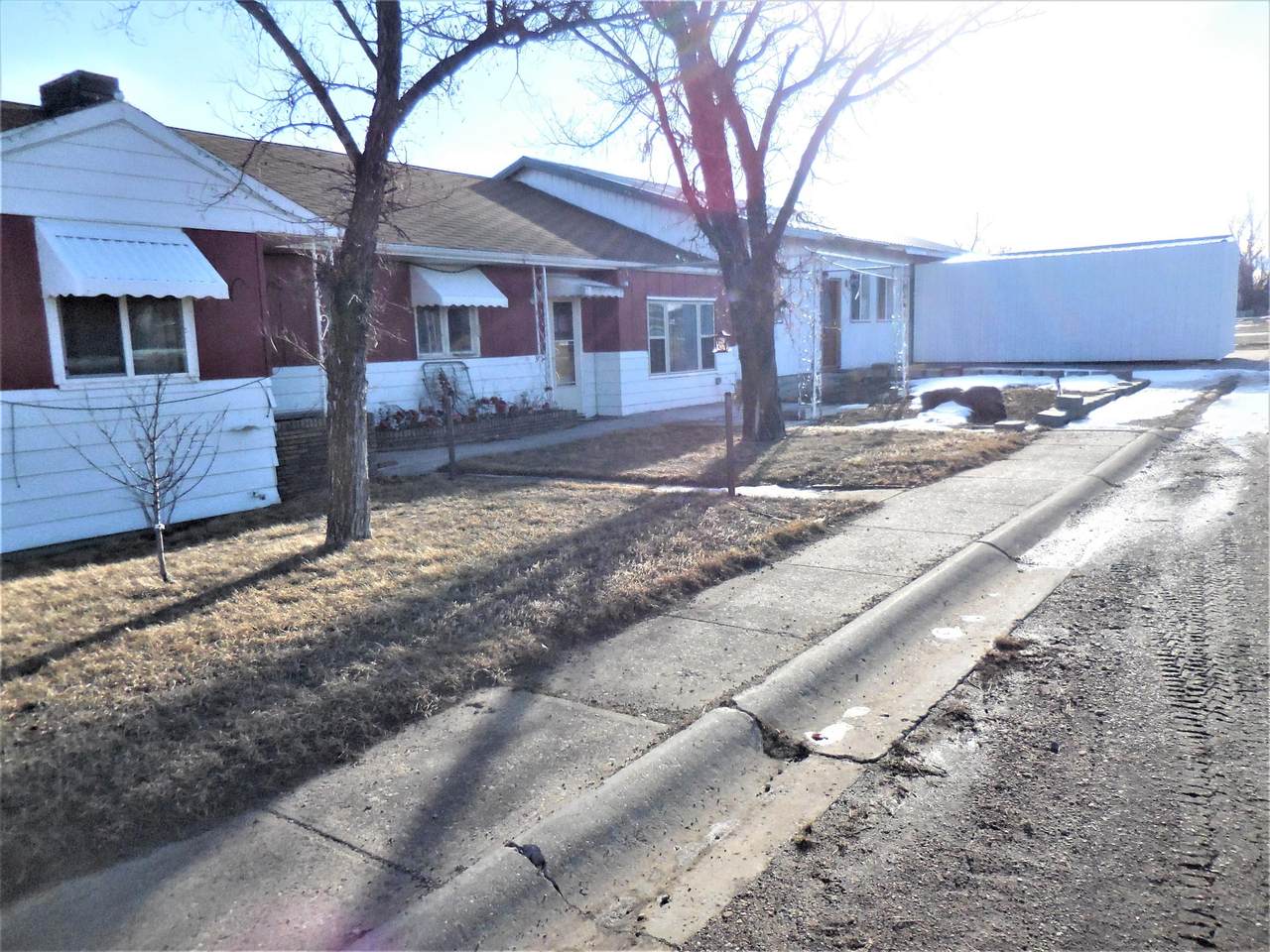 305 2nd Avenue - Photo 1