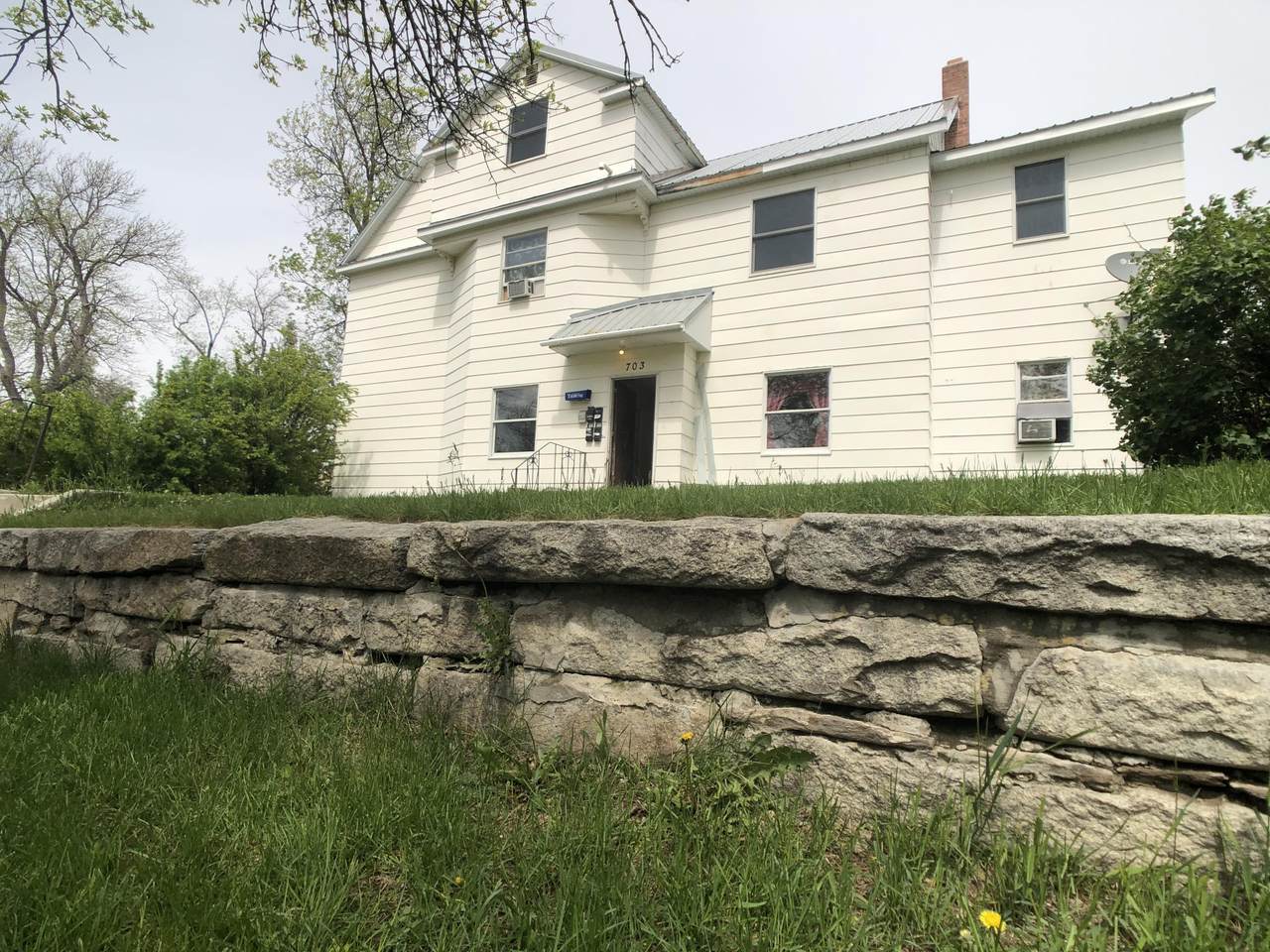 703 & 707 5th Avenue - Photo 1