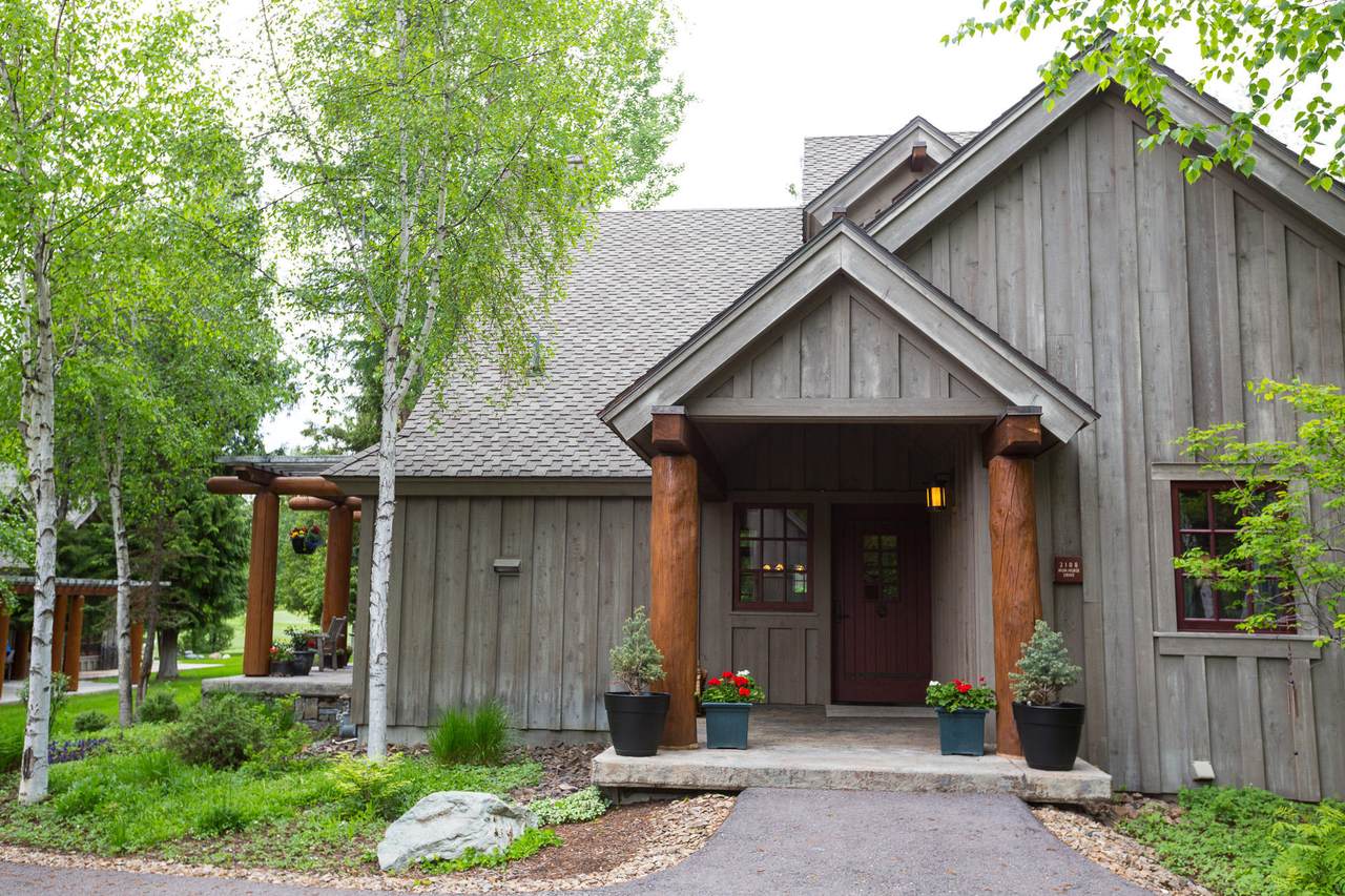 2108 Iron Horse Drive - Photo 1