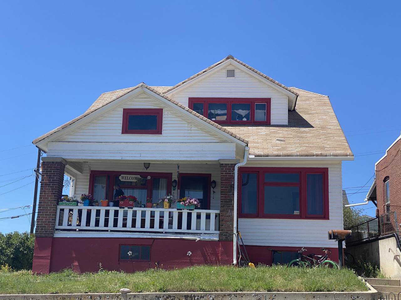 617 Jackson Street - Photo 1